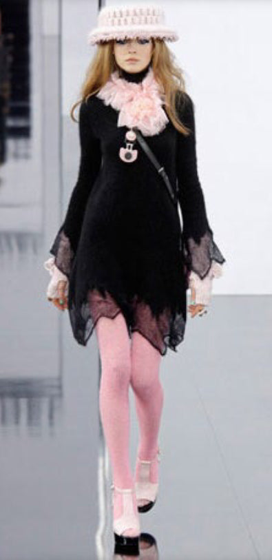 Chanel 09A 2009 Fall Runway Sweater Dress in Black - FR 34 US 4.