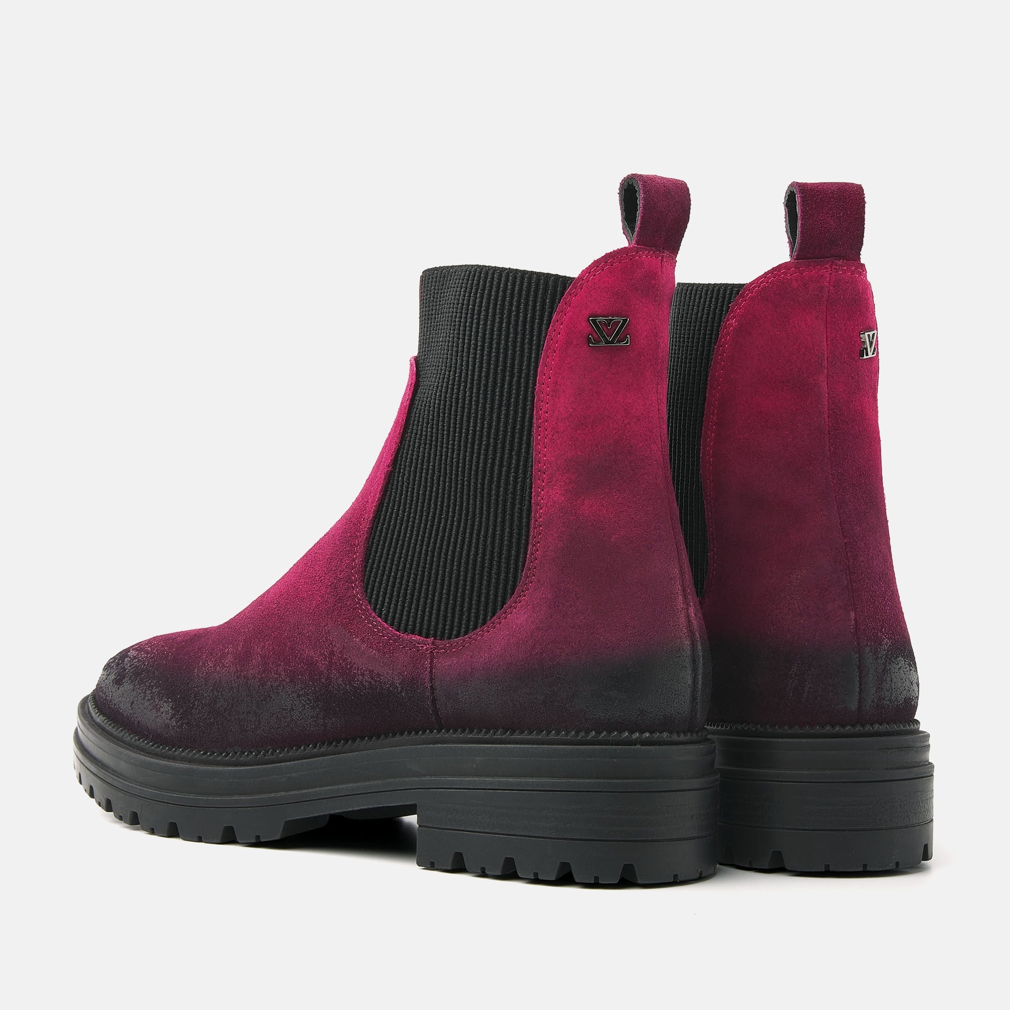 Chelsea Boots in Fuchsia - Shop Now