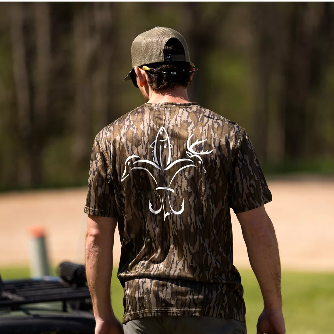 Cool T - Bottomland: A Stylish and Trendy T-Shirt Collection Inspired by Nature