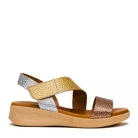 Leather sandals with Velcro closure