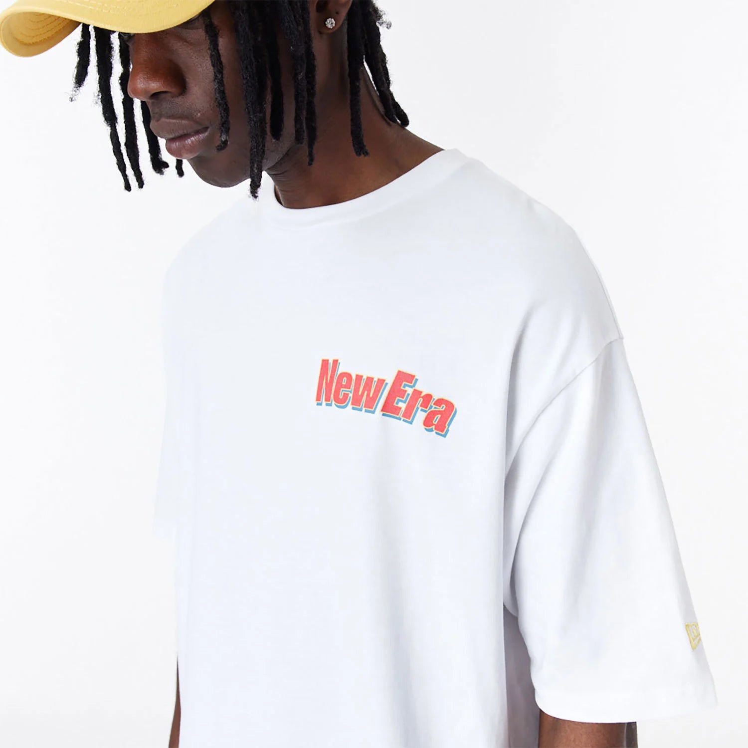 NEW ERA White Oversized T-Shirt - Character Graphic