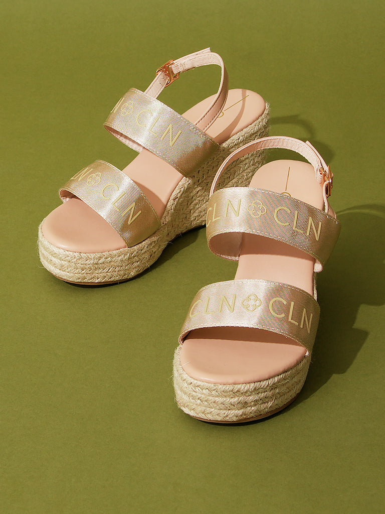 Seoul sandals, wedge style.