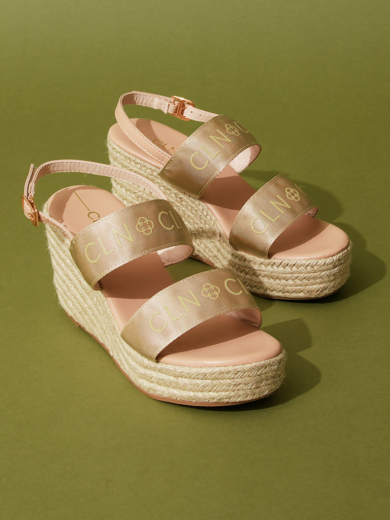 Seoul sandals, wedge style.