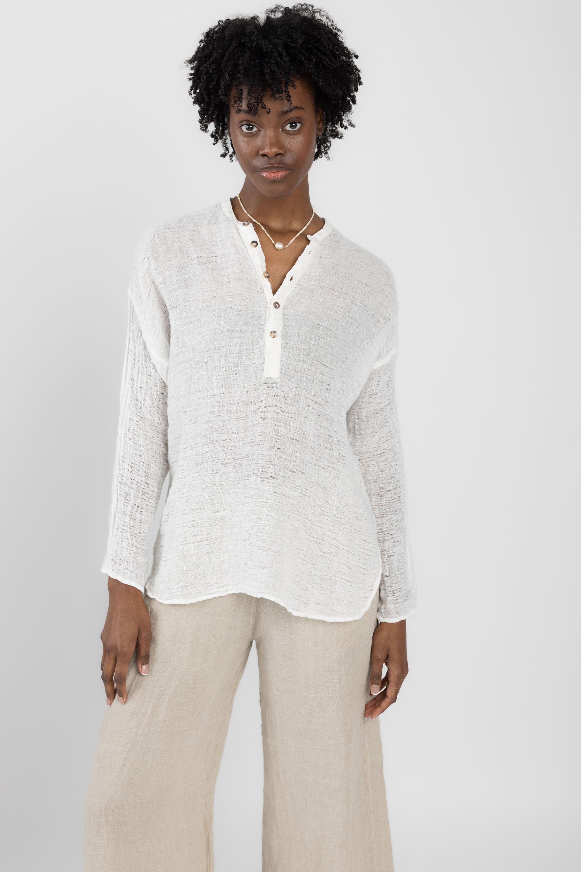 Serafina Garzata Linen Shirt in Latte