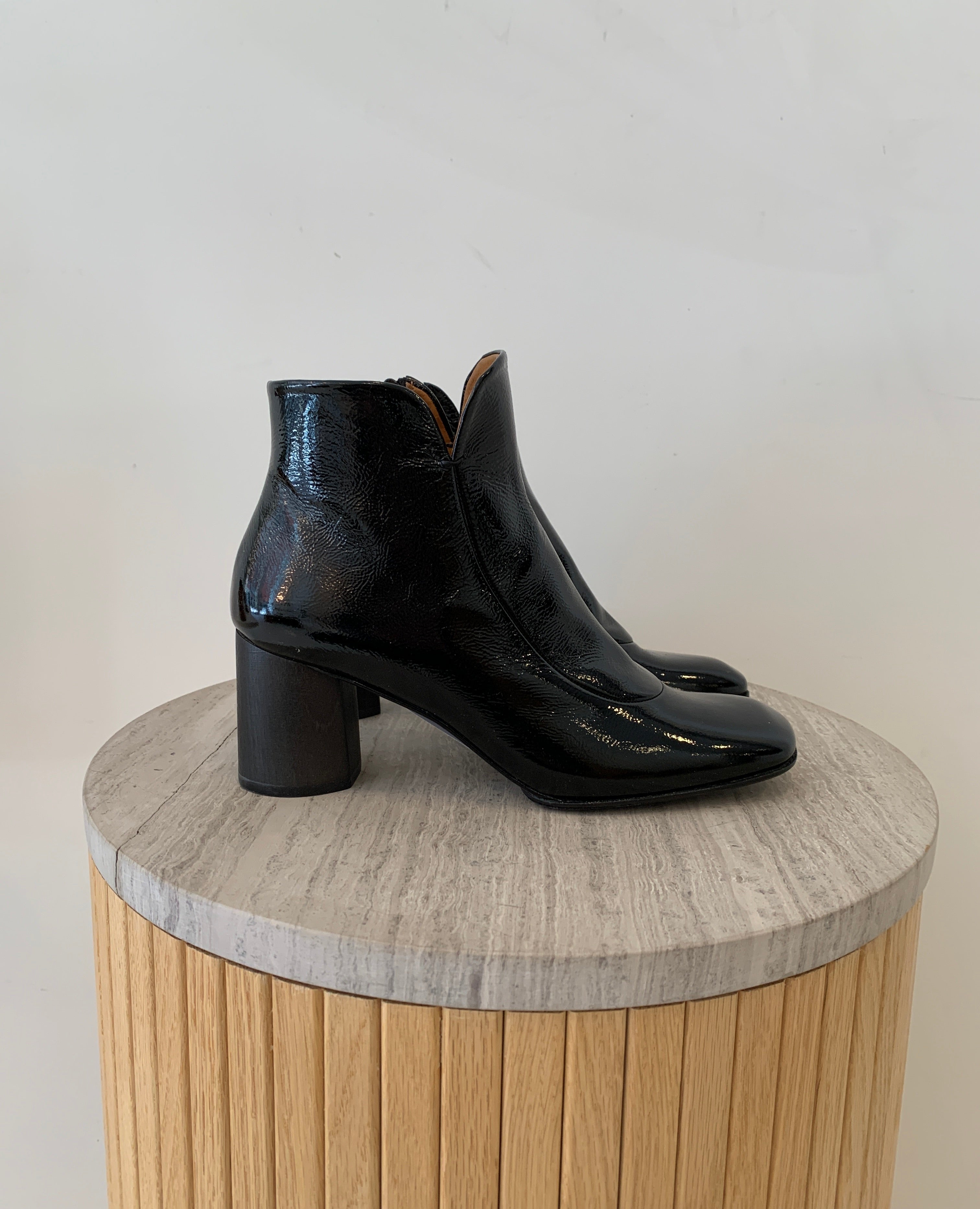 Warehouse Sale - Black Patent Palma Boots at discounted prices.