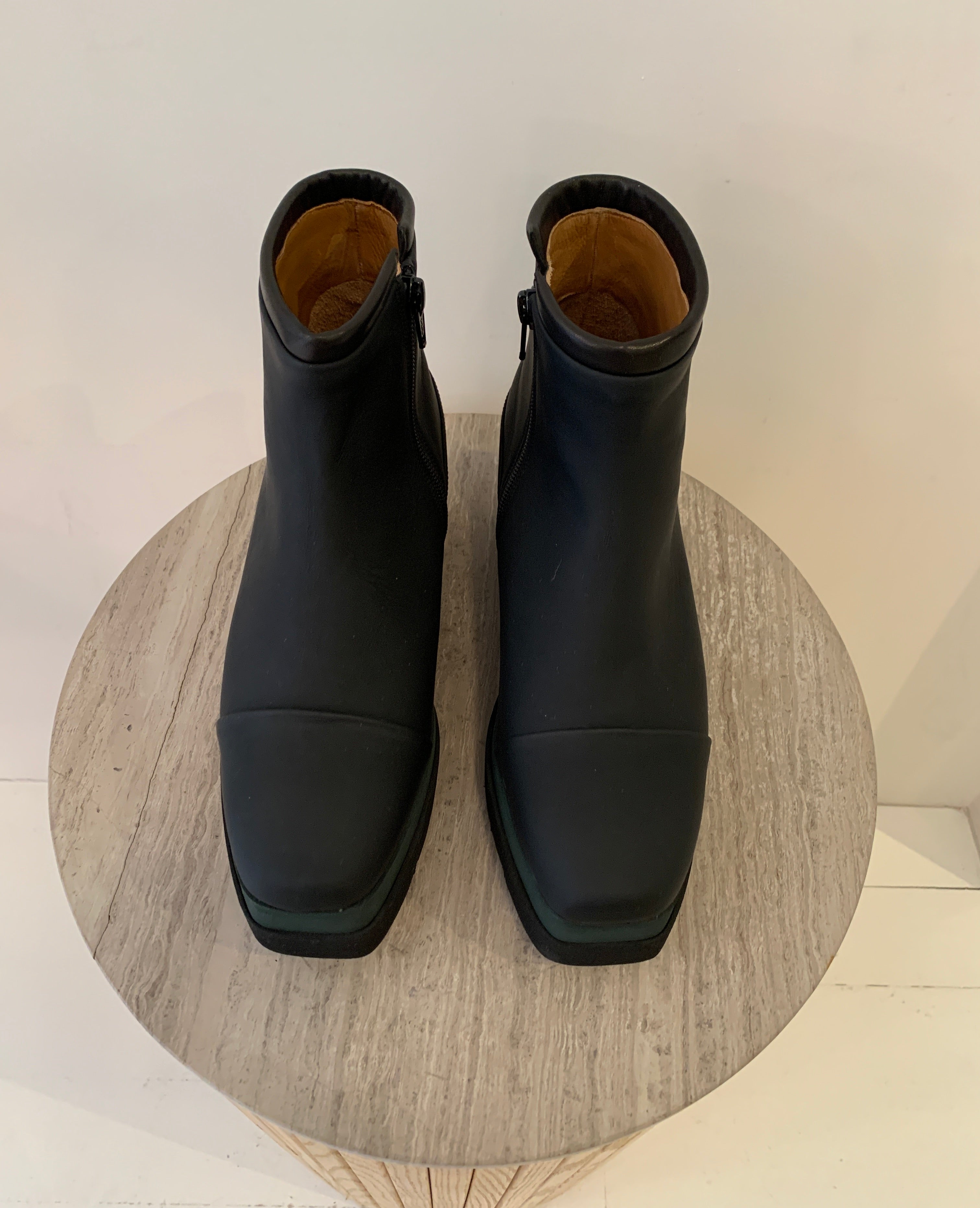 Warehouse Sale - Cooper Black Water Resistant Leather Boots