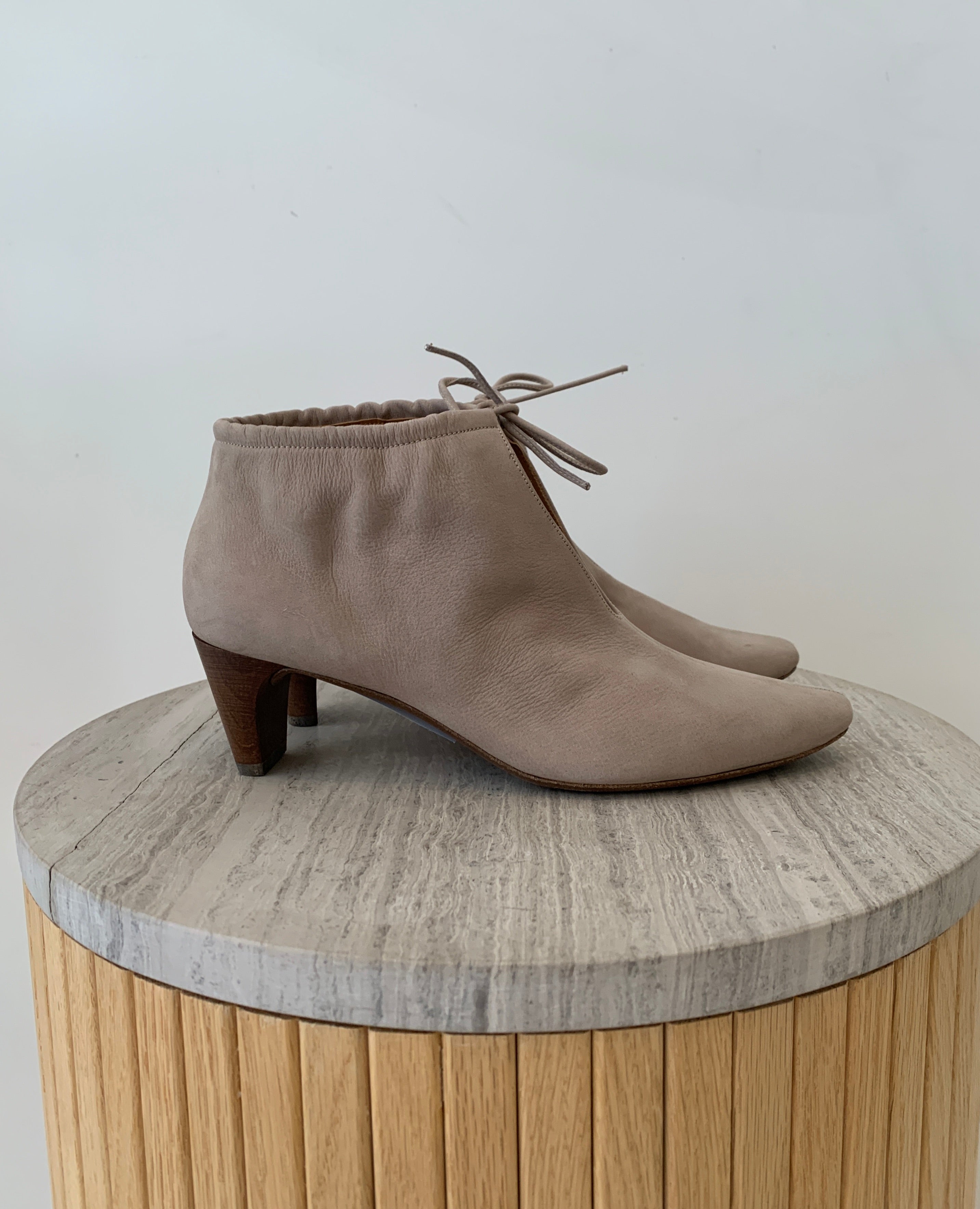 Warehouse Sale - Waffles Bootie Fog Nubuck Offer