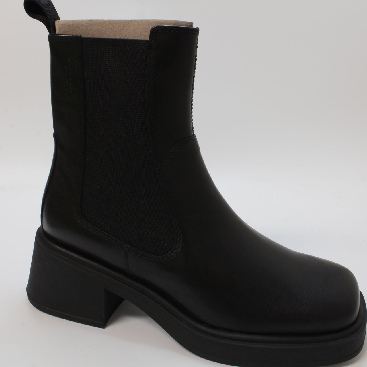 Womens Vagabond Dorah Chelsea Boots in Black - UK Sizes 5/6