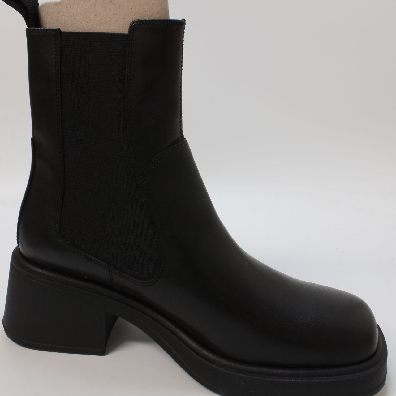 Womens Vagabond Dorah Chelsea Boots in Black - UK Sizes 5/6